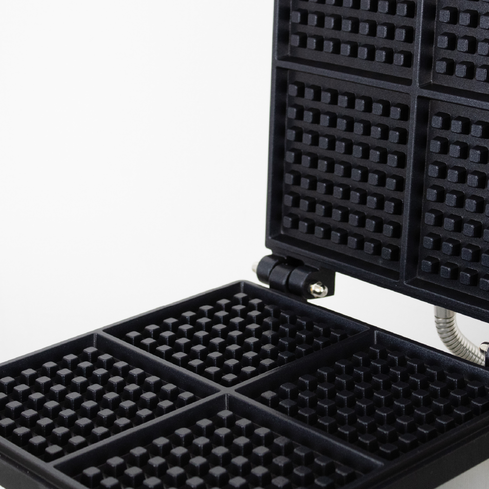 SmartChef Waffle Baker Square Double WBS4002.