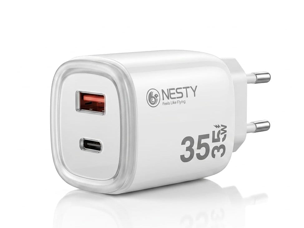 The Nesty 35W Dual Port Wall ChargerMM01.