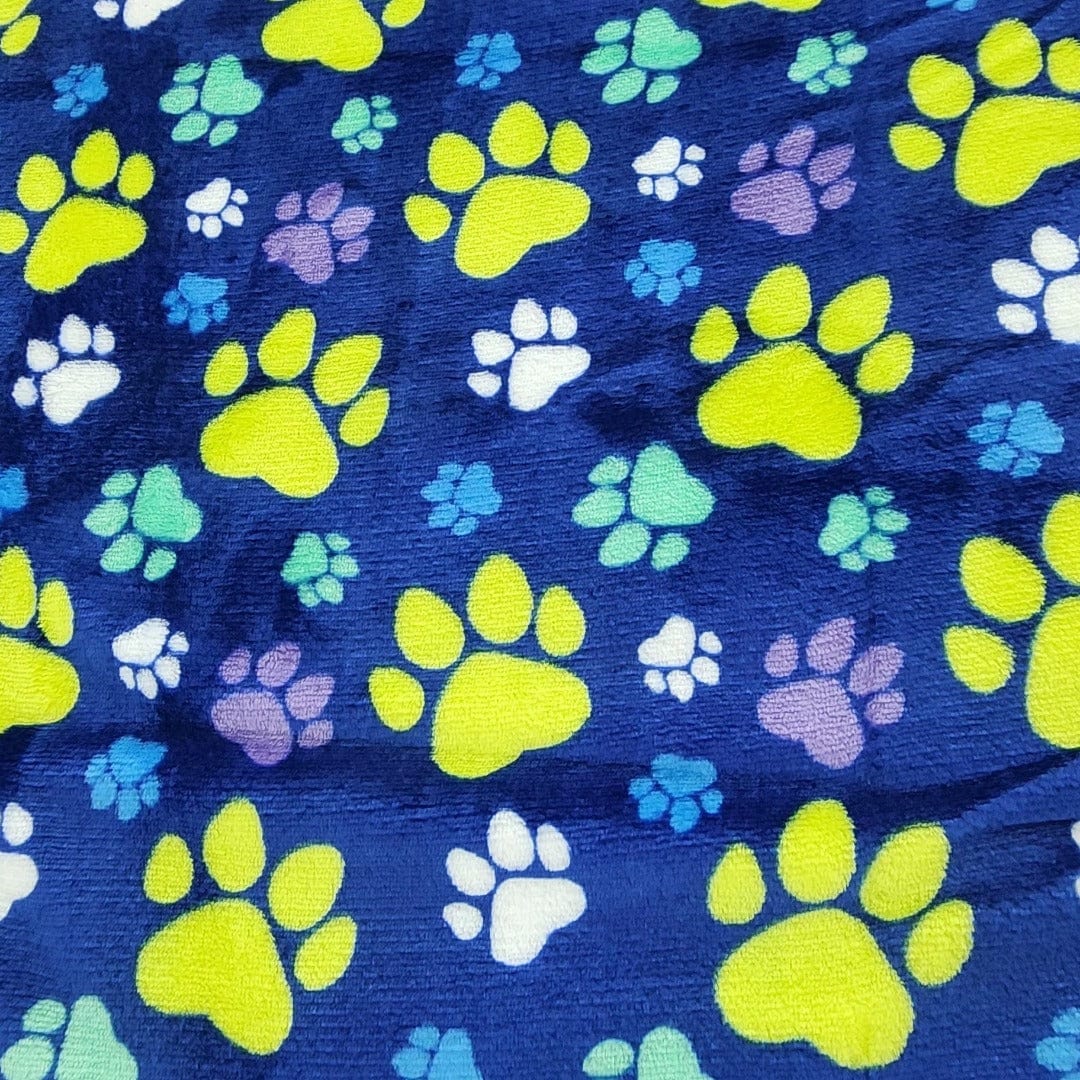 Fleece blanket Printed Mongolian Fleece Fabric Lime Paws 150 cm (7589070110809)
