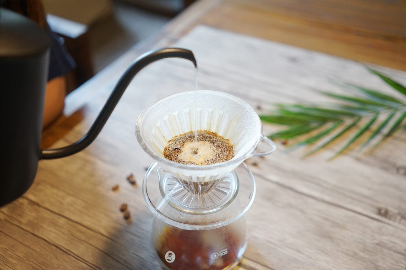 AeroPress COFFEE MACHINE Crystal Eye Coffee Dripper 2-4 cups (7423049728089)