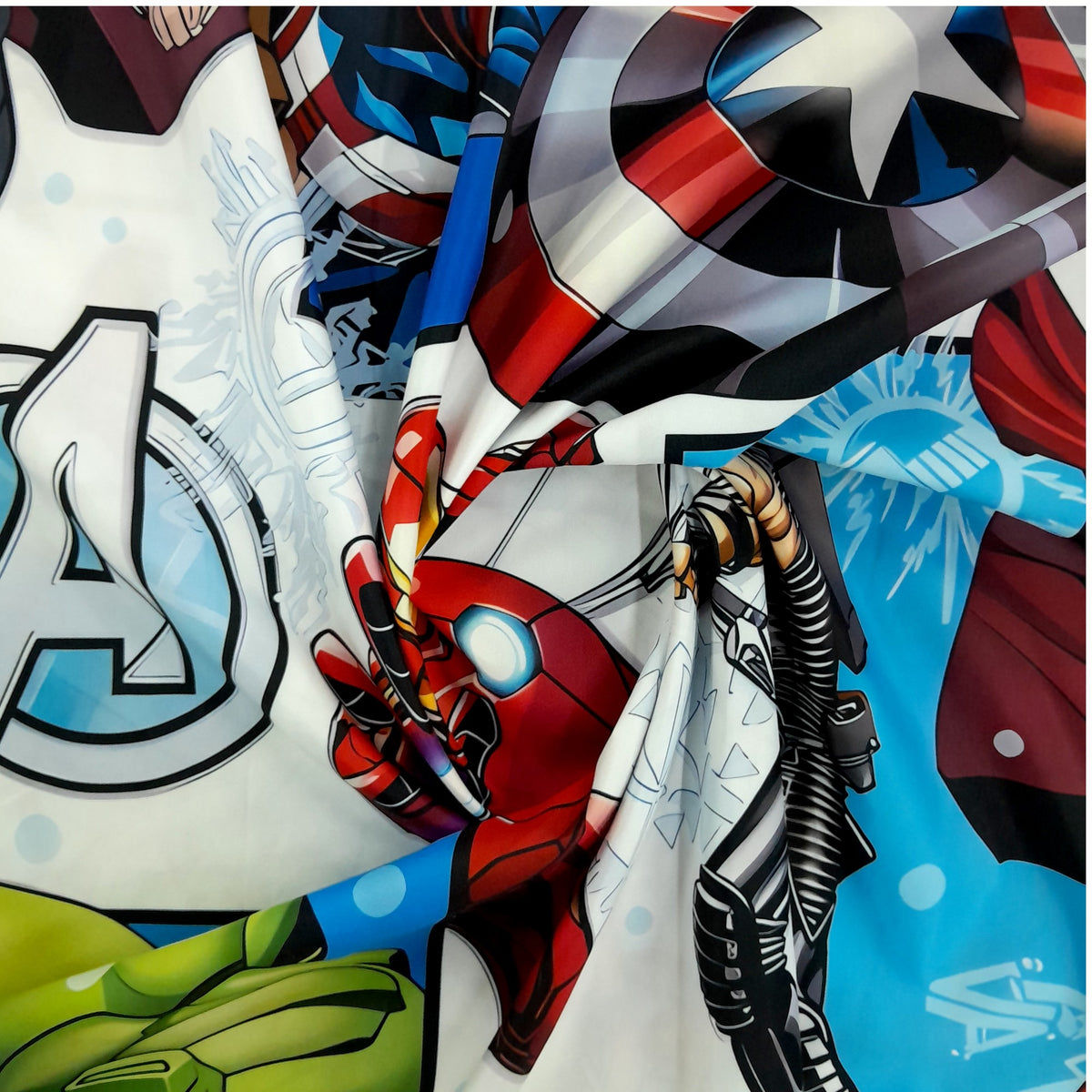 Printed Polyester Marvel Super Heroes 240 cm