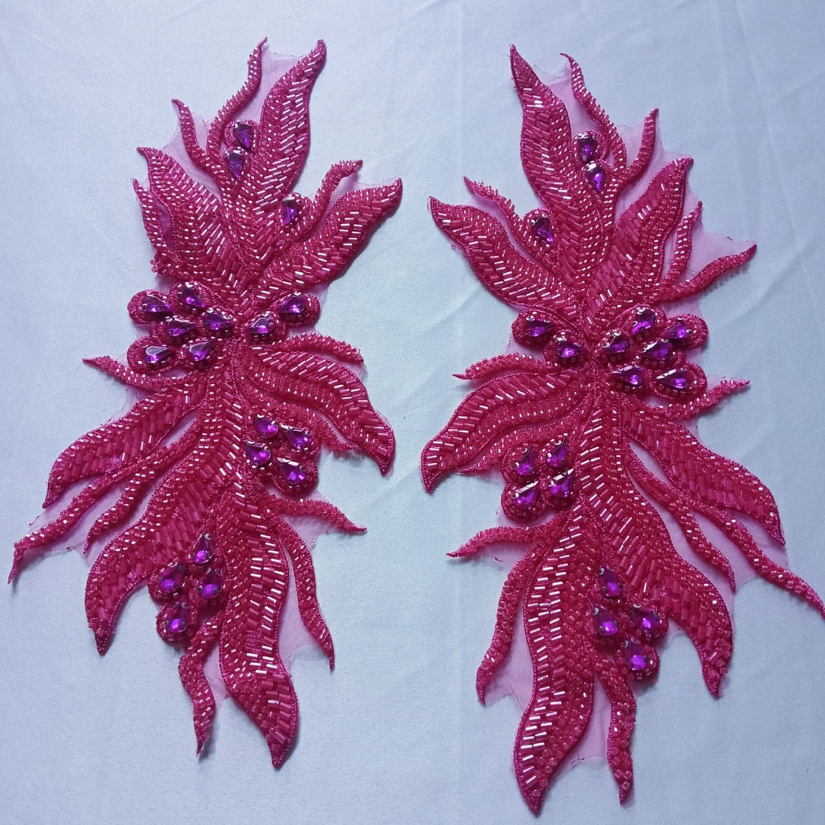 BEADED PATCHES HABBY Cerise Patches XDH-3923 (7772316696665)