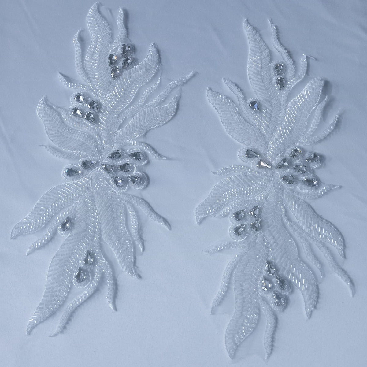 BEADED PATCHES HABBY White Patches XDH-3923 (7772316696665)