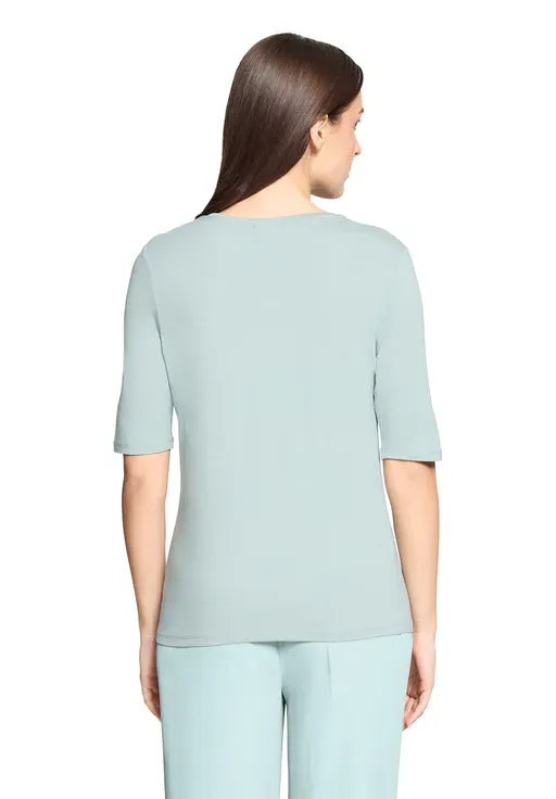 Betty Barclay Shirts Betty Barclay Ladies Basic short-sleeved shirt-Chinois Green 2746/2063