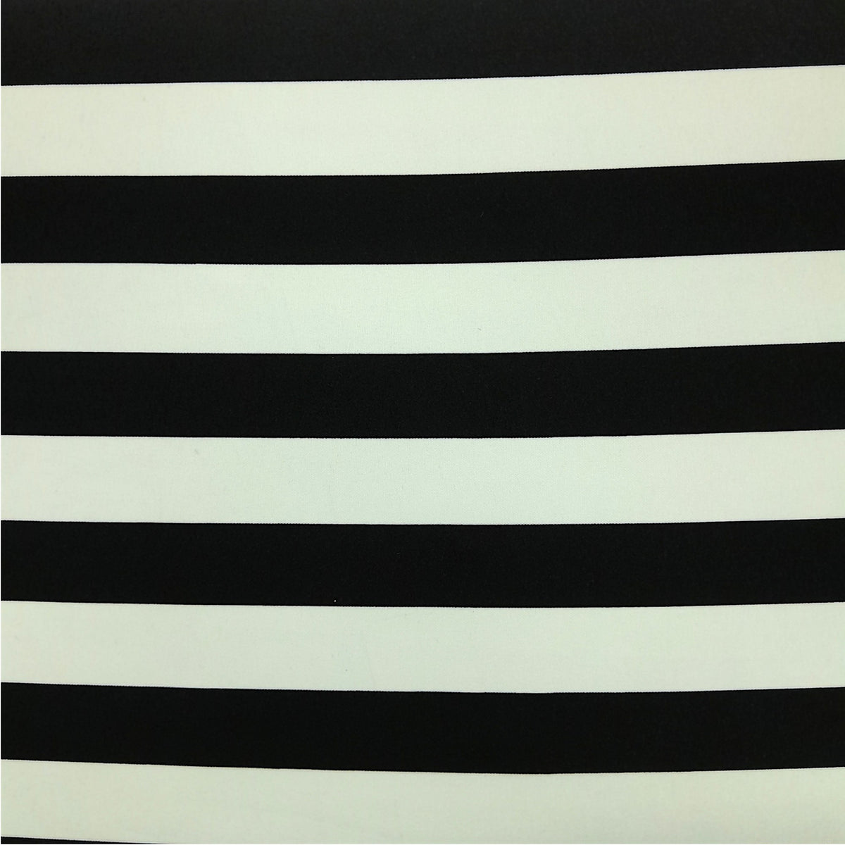 Printed Mini Matt Stripe Black 140 cm