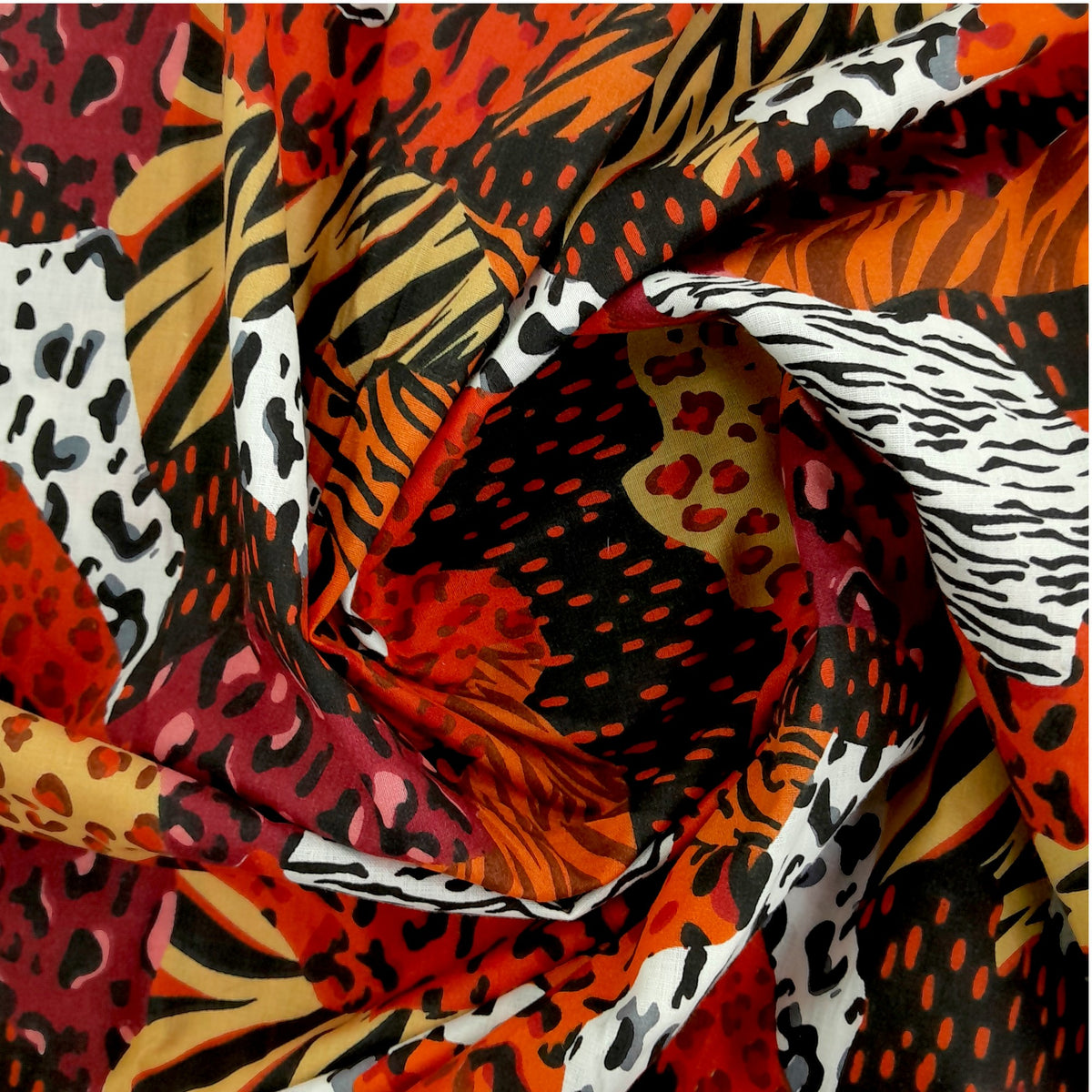 100% PTD Cotton Sheeting Oasis Des 240 cm