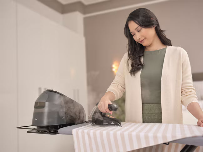 BRAUN IRON Braun CareStyle 5 Steam Generator Iron IS 5249 Black