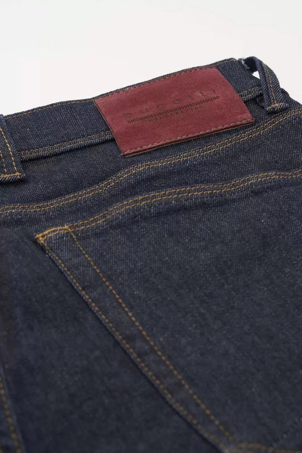 Bugatti Jeans Bugatti Jeans With Subtle Wash in Navy