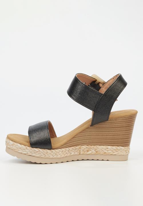 Butterfly Feet Ladies Sandals Butterfly Feet Avery 5 Wedge Black