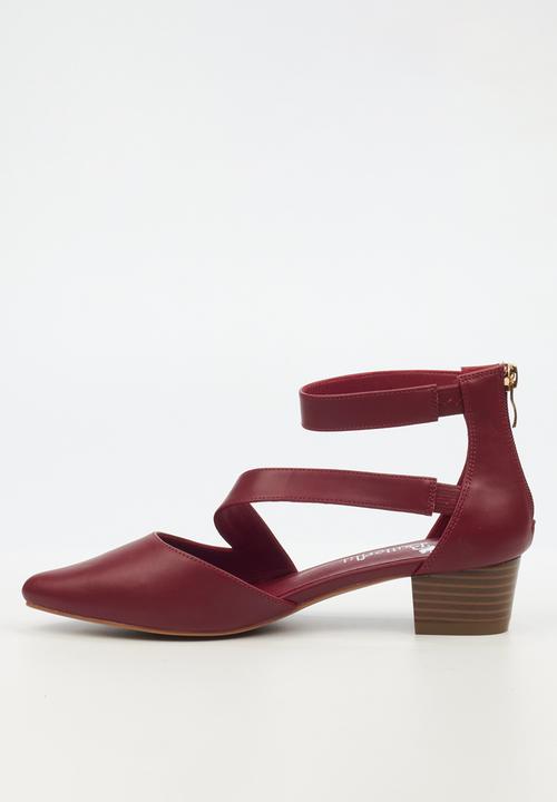 Butterfly Feet Sandals Butterfly Feet Women's Sling 9 Block Heel Red (7790310785113)