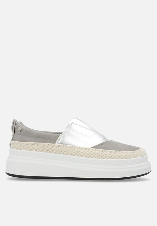 Butterfly Feet Sneakers Butterfly Feet Senhora 17 Slip On Sliver (7793039081561)