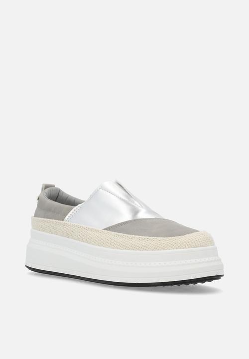 Butterfly Feet Sneakers Butterfly Feet Senhora 17 Slip On Sliver (7793039081561)