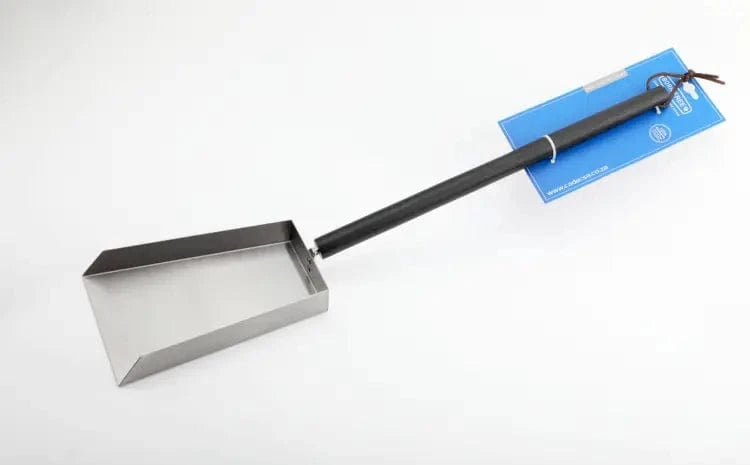 Cadac SCOOP Born Free Charcoal Scoop 98307S (7916970967129)
