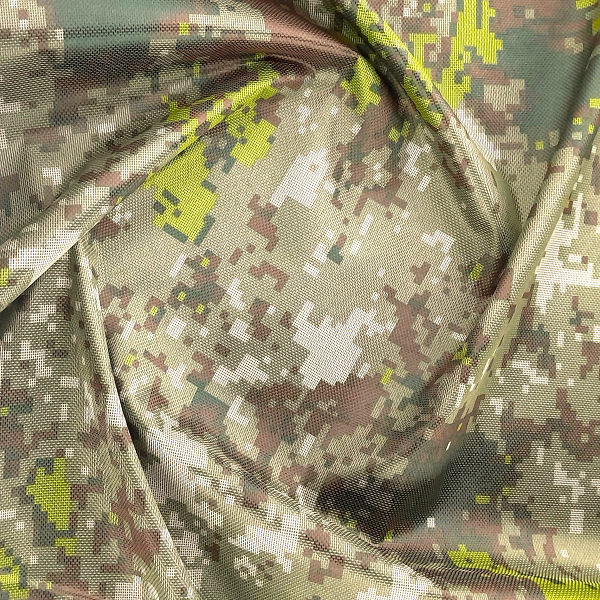 Oxford Waterproof Canvas Camouflage Fabric 600D 140 cm