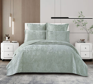 Cotton Co Bedroom & Bathroom Cotton Co Berlin Queen Velvet Frost Reversible Luxury Quilt 5 Piece Duck Egg BRG07 (7877171642457)