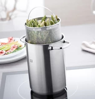 Zwilling Pasta Pot with Strainer 4.5L ZW-40990-005.