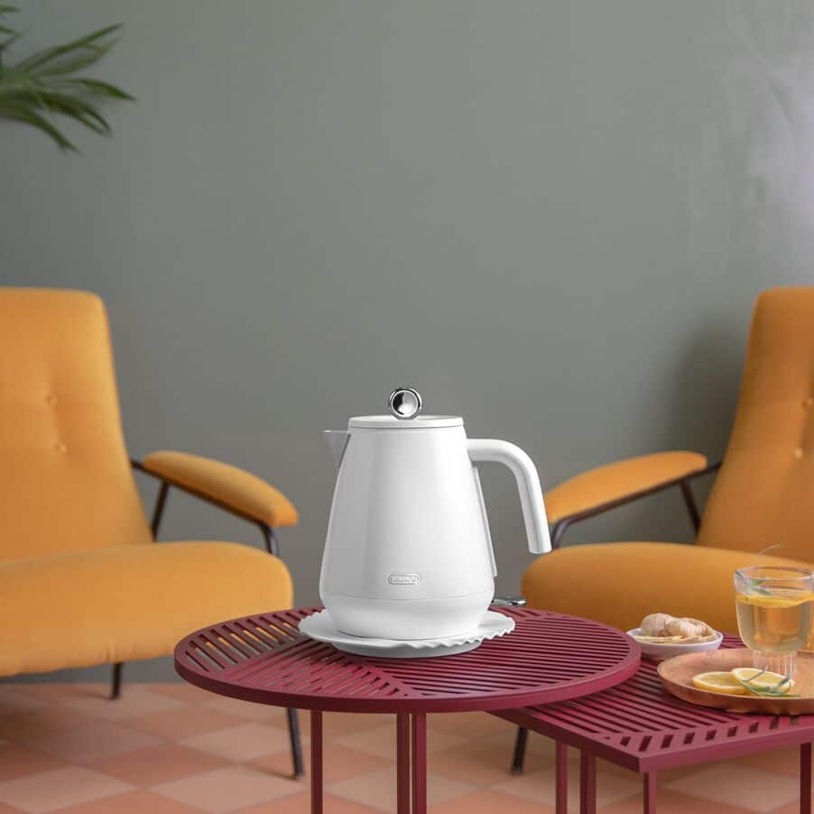 Delonghi KETTLE Delonghi Eclettica Kettle Whimsical White KBY2001.W (7812540891225)