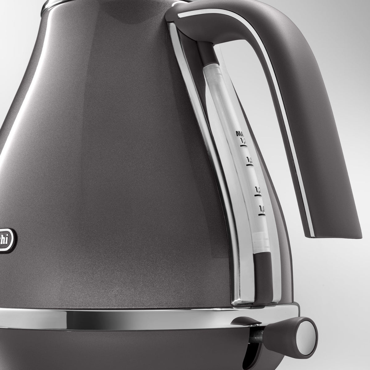 Delonghi KETTLE Delonghi Icona Metallics Electric Kettle, Grey KBOT3001.GY