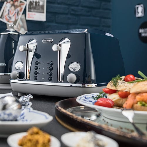 Delonghi TOASTER Delonghi 4 Slice Toaster Capitals Blue CTOC4003.BL (4762395869273)