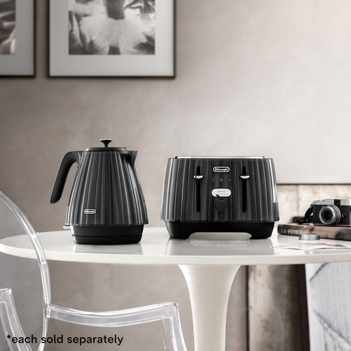 Delonghi TOASTER Delonghi Ballerina 4 Slice Toaster Furnace Black CTD4003.BK (7400471396441)