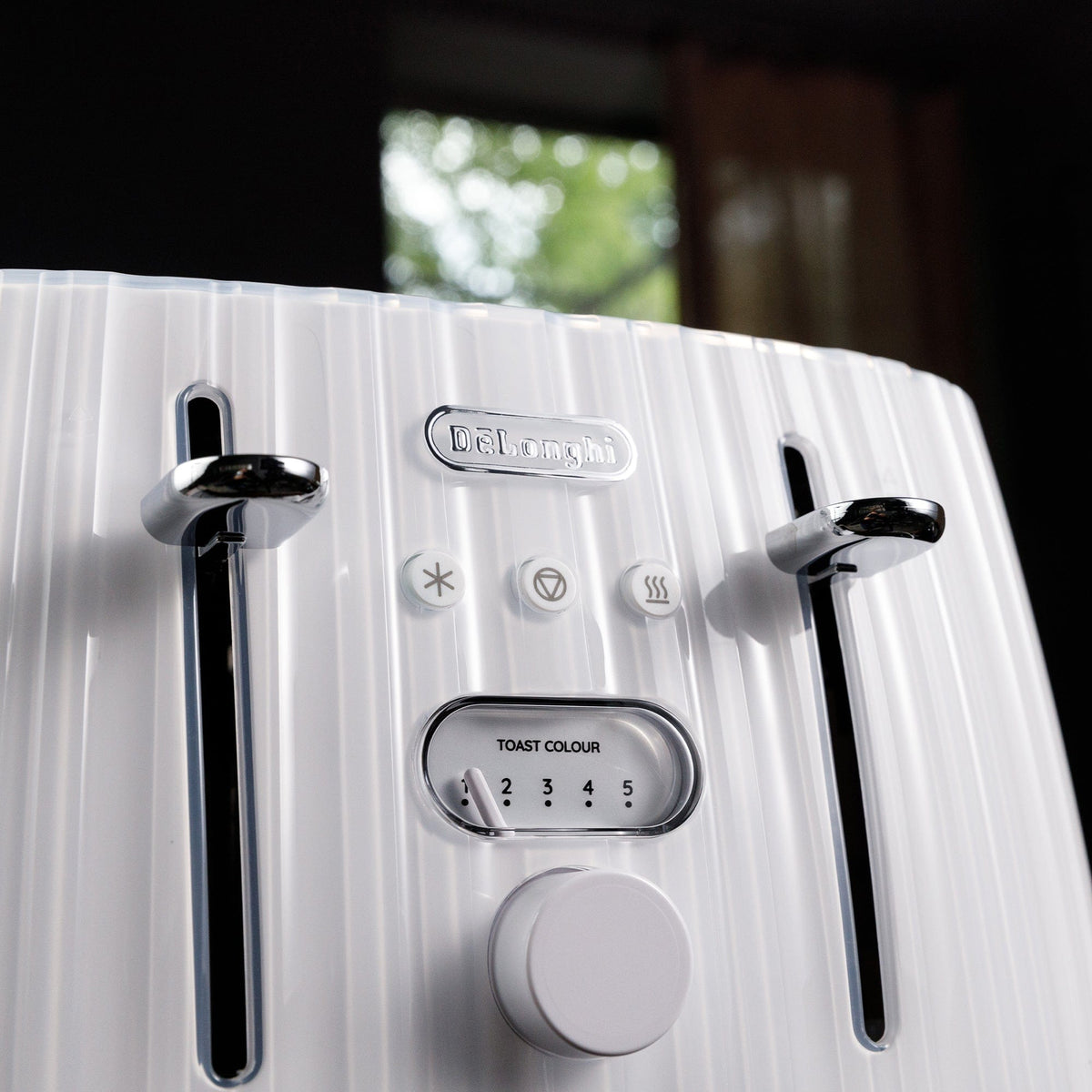 Delonghi TOASTER Delonghi Ballerina 4 Slice Toaster Opaline White CTD4003.W (7400473067609)