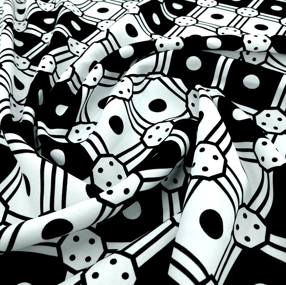 Printed Mini Matt MaXhosa Dice 140 cm