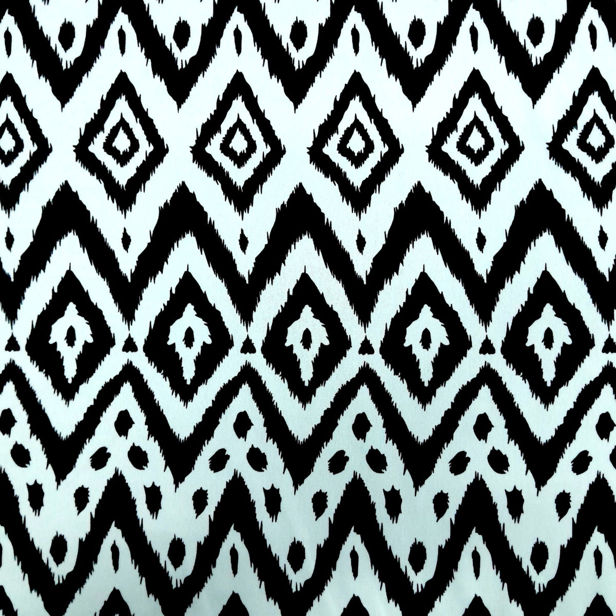 Printed Mini Matt MaXhosa Diamonds 140 cm