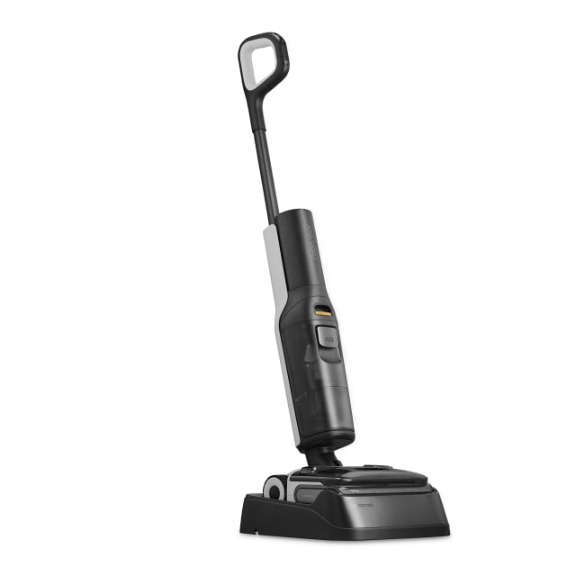Roborock F25 ACE Smart Wet & Dry Floor Cleaner Black.