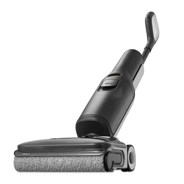 Roborock F25 ACE Smart Wet & Dry Floor Cleaner Black.