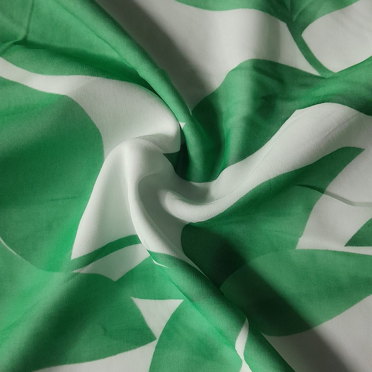 PRINTED CHIFFON Fabric Green Digital Printed Floral Chiffon Fabric 150 cm (7767691722841)