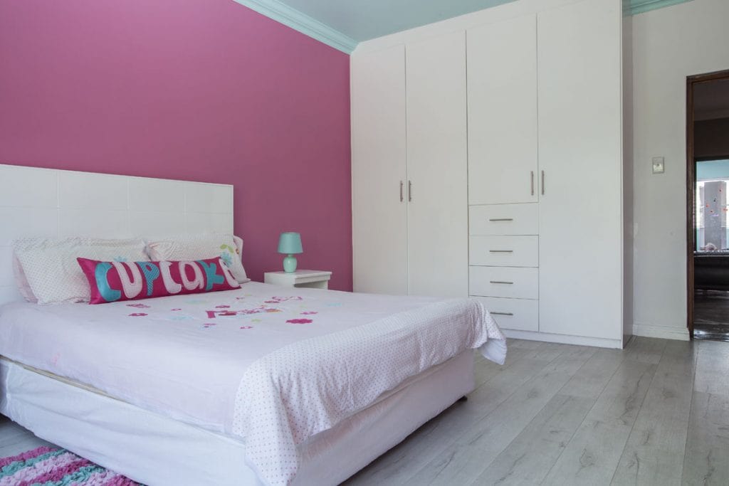 Fin Floor Laminate Flooring Fin Floor AGT Inovar Laminate Floor Athens Oak (7633061806169)