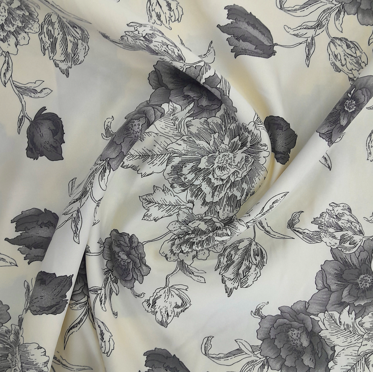 Printed Sateen Curtain Black And White Floral 280 cm - MHC World