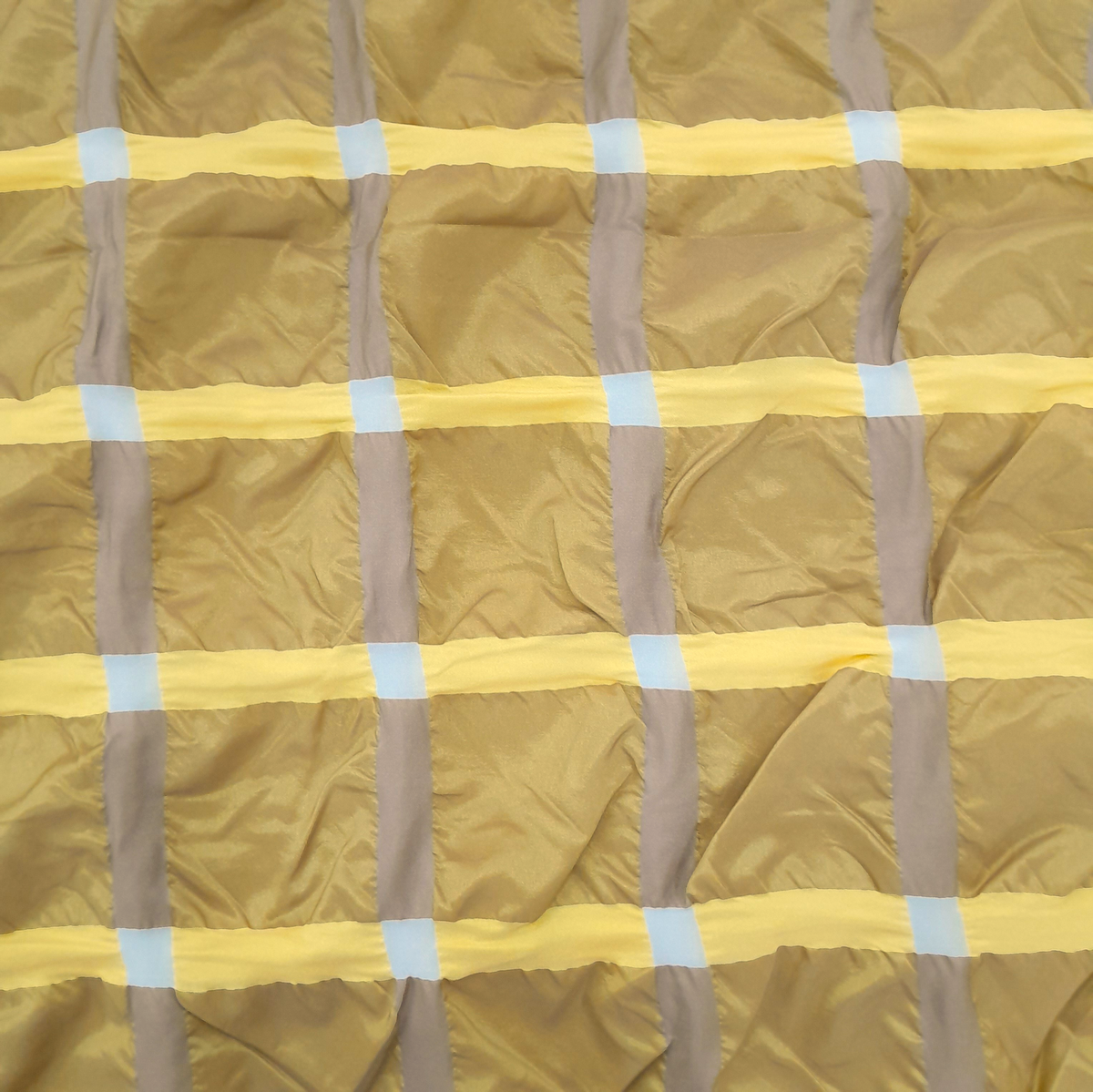 Fabric Printed Taffeta 280 cm.