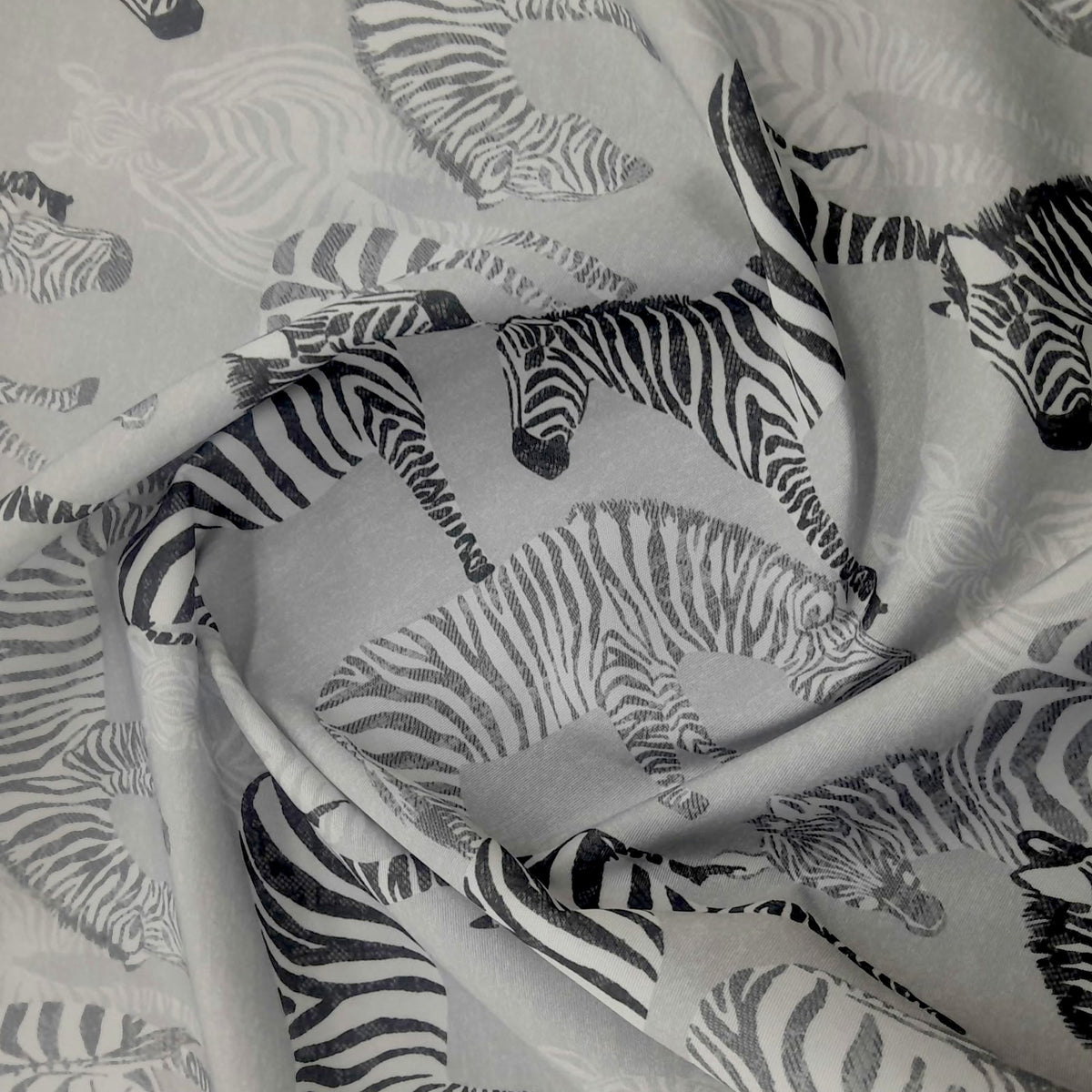 Fabric Printed Outdoor Canvas Zebra 150 cm.