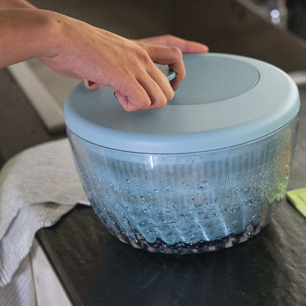 Guzzini Salad Spinner Guzzini Preparation Salad Spinner With Lid 26cm Spin & Store Matt Blue GZ170900134