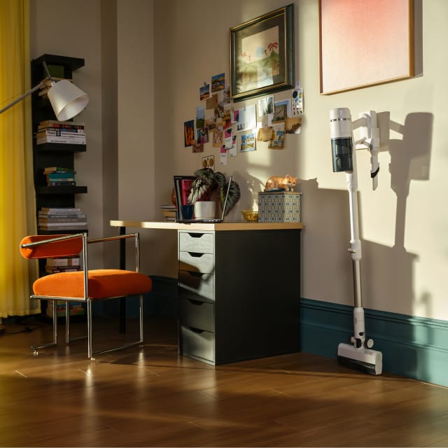 Roborock H60 Essential Cordless Stick Vacuum White.