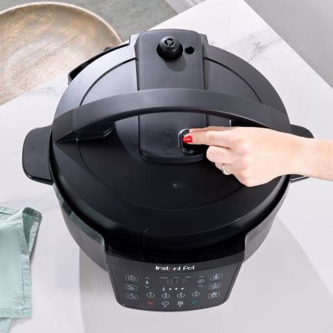 INSTANT POT Pressure Cooker Instant Pot XL Wide 7-in-1 Multi-Cooker 140-0019-01-SA