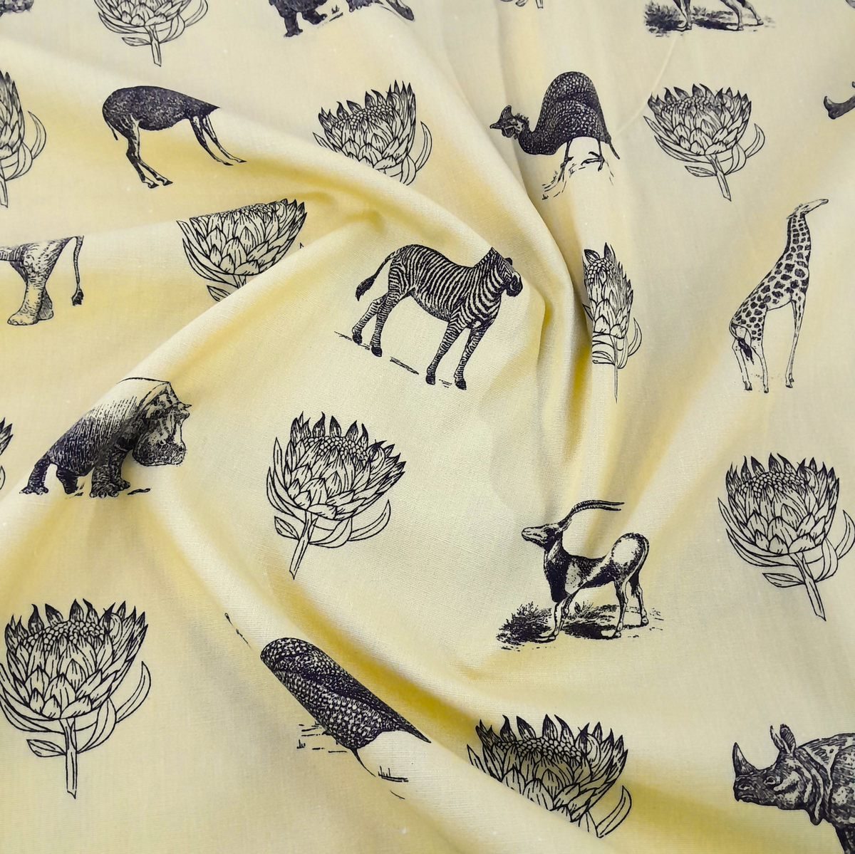 Fabric Cotton Canvas Karoo Cream 280 cm.
