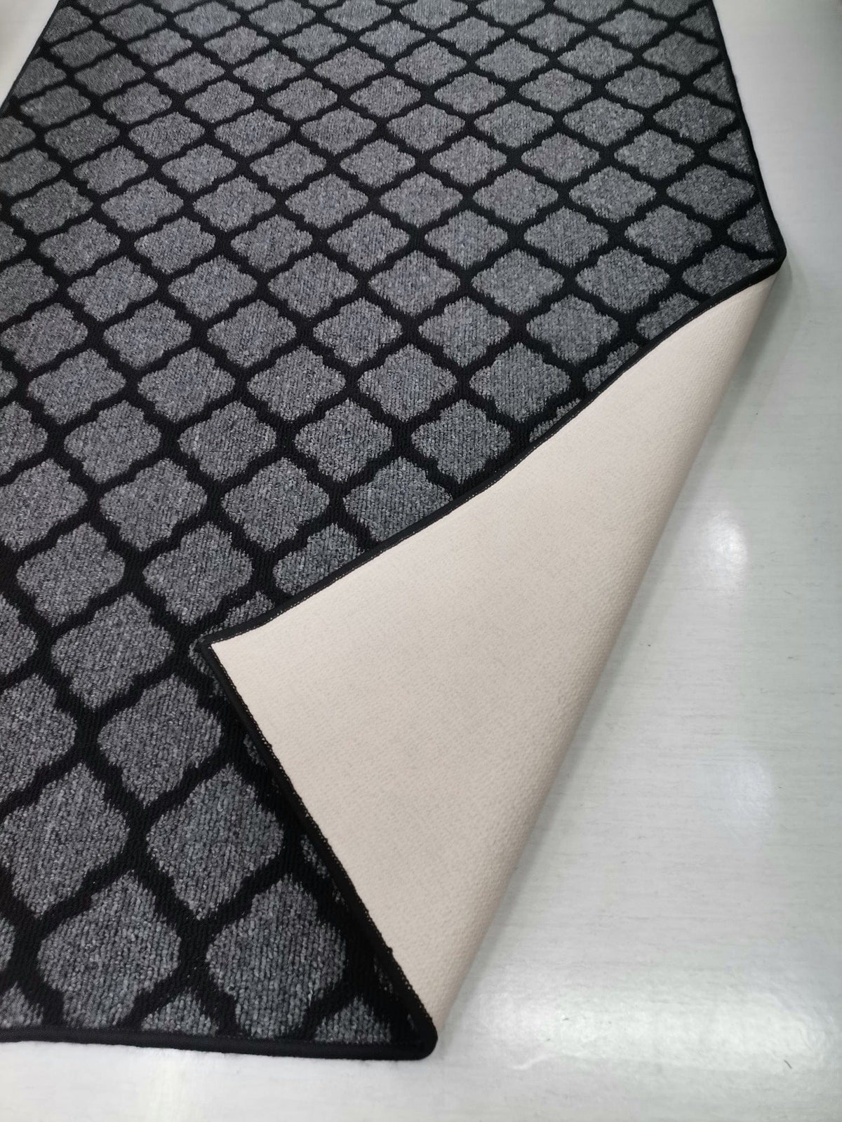 Komfort RUG Komfort Morrocan Rug 133X210cm Black/Grey 427882 (7876690182233)