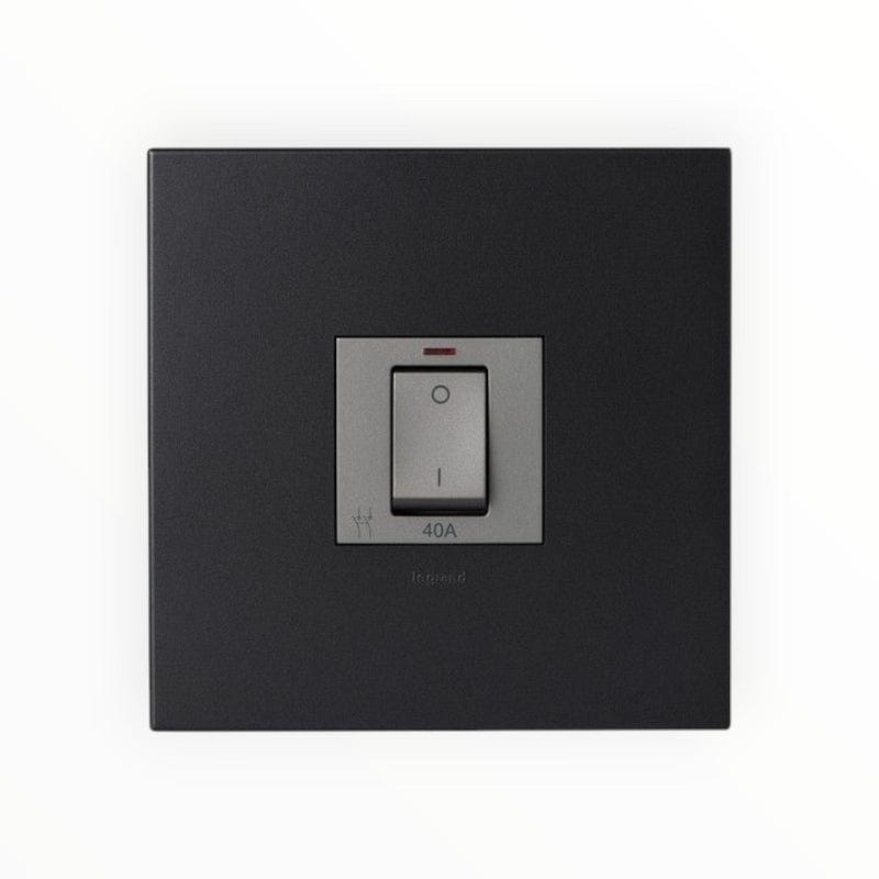 Legrand Plug Legrand Arteor  40A Isolating Switch with LED 4x4 – Graphite P40ALMGP