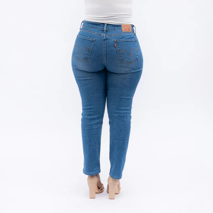Levis Jeans Levi's Women's Curvy Straight Med Indigo Worn In A55890027