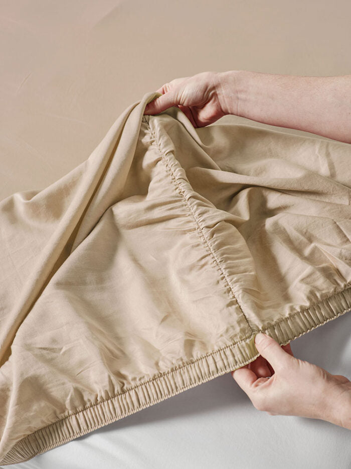 Linen House Fitted Sheet Surf Wash Taupe