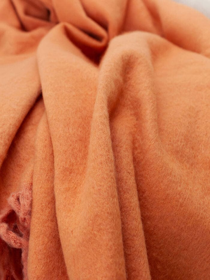 Linen House Duvet Cover Linen House Embrace Throw 140x180cm Coral Blossom (7810155905113)