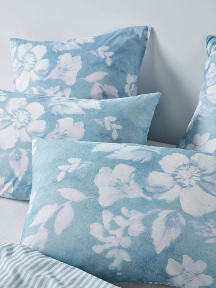 Linen House Duvet Cover Linen House Kayla Hydrangea Duvet Cover Set