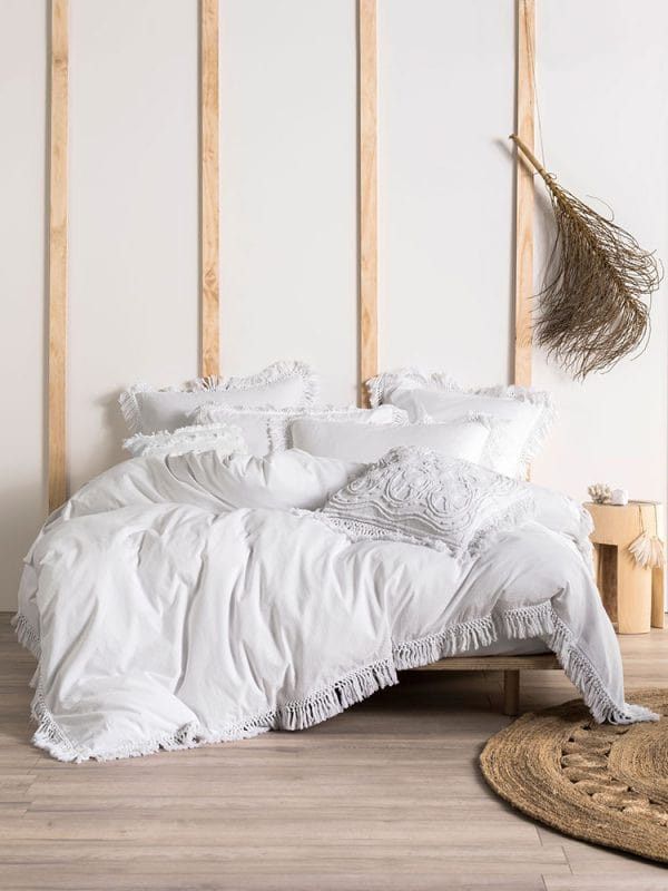Linen House Duvet Cover Linen House White Queenscliff Duvet Cover Set