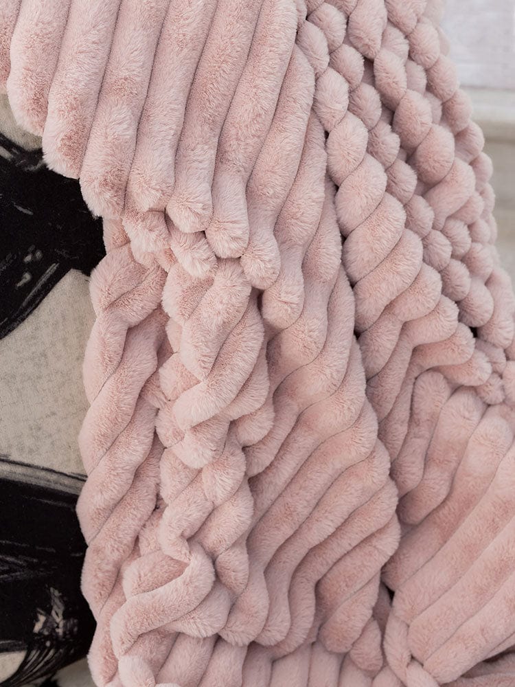 Linen House Fur Throw Linen House Decadence Fur Throw 150x200cm Rose (7409457594457)