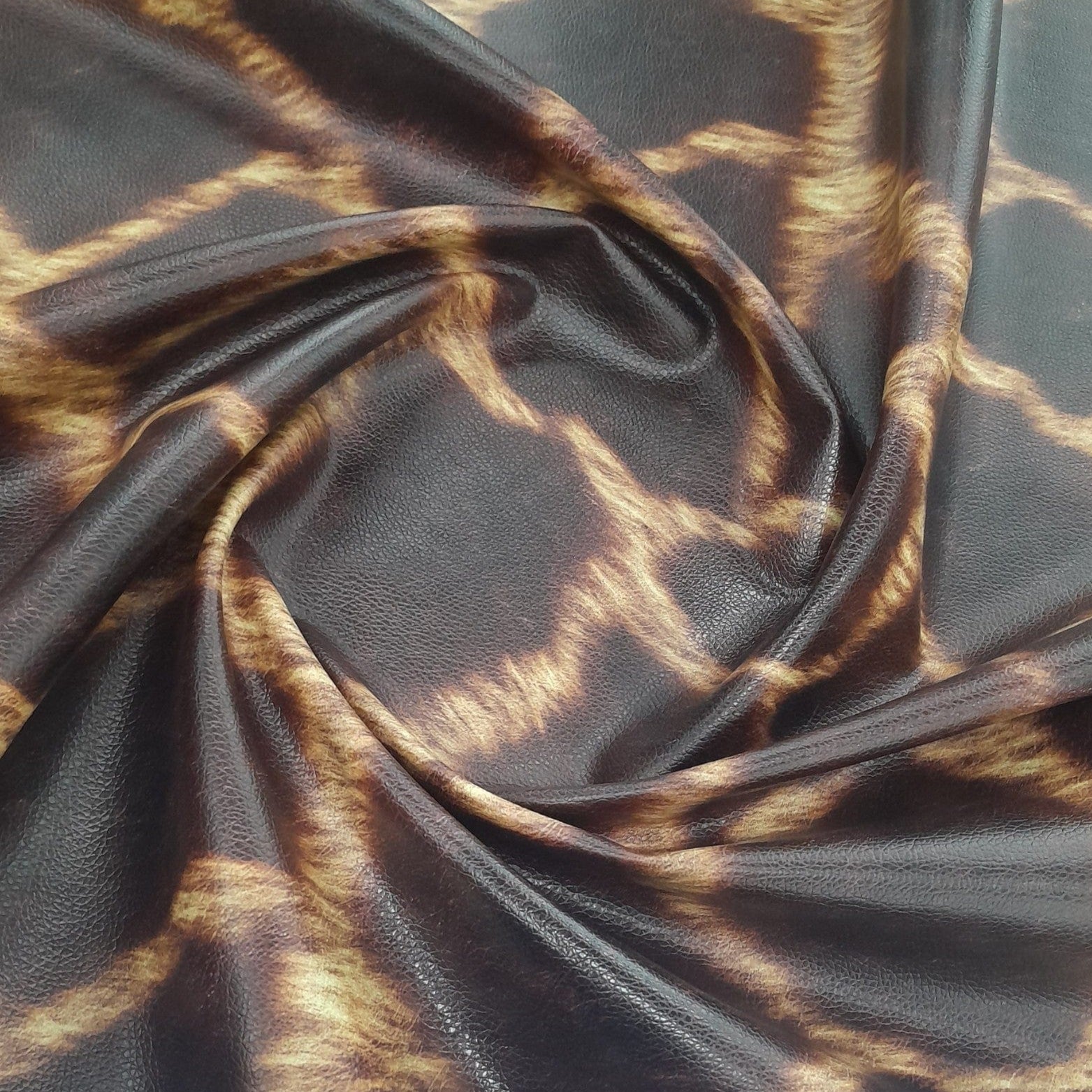 LOOM CRAFT Upholstery Fabric Upholstery Printed Vinyl Giraffe Skin 145 cm
