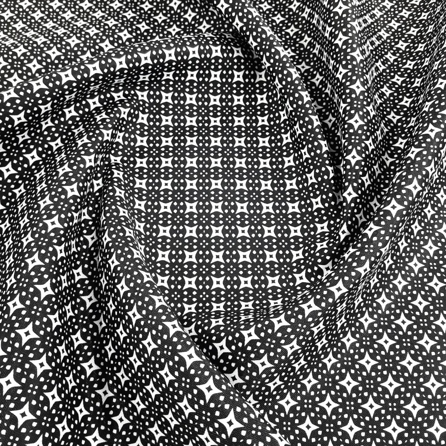 Loomcraft Fabrics Printed Mini Matt Printed Mini Matt Kumasi 140 cm