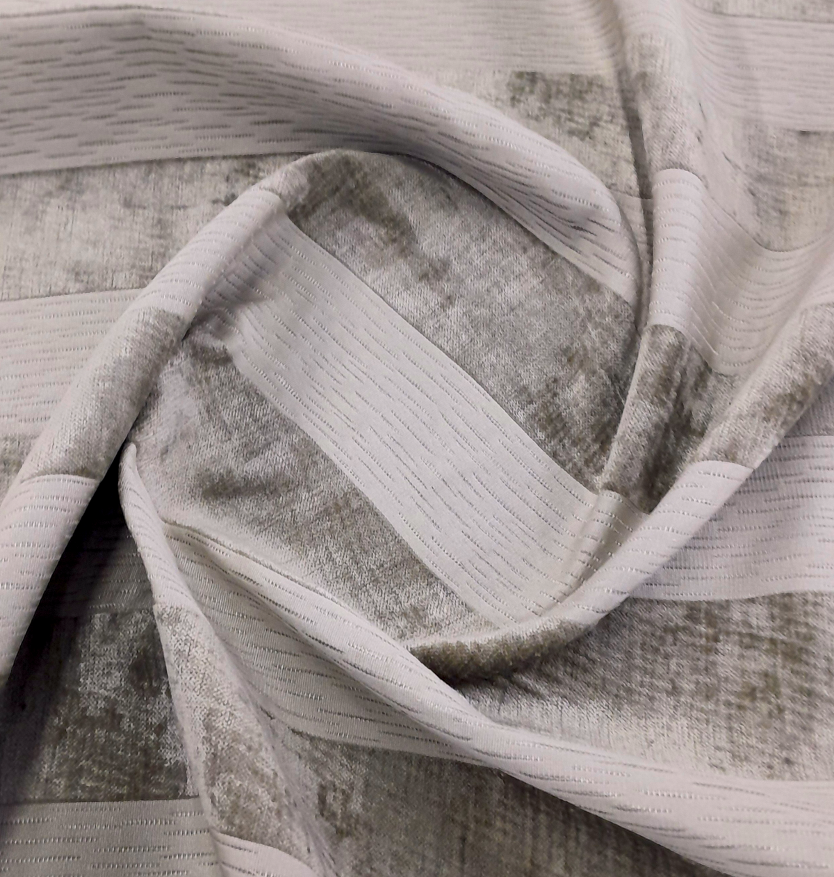 Loomcraft Fabrics Upholstery Fabric Fabric Upholstery Venise Stripe Grey 140 cm