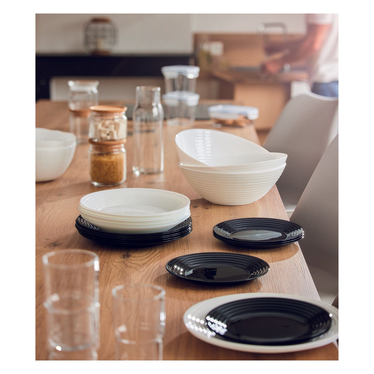 Luminarc PLATE Luminarc Harena Opal Tempered Glass Side Plate 190mm Dia Black 39990